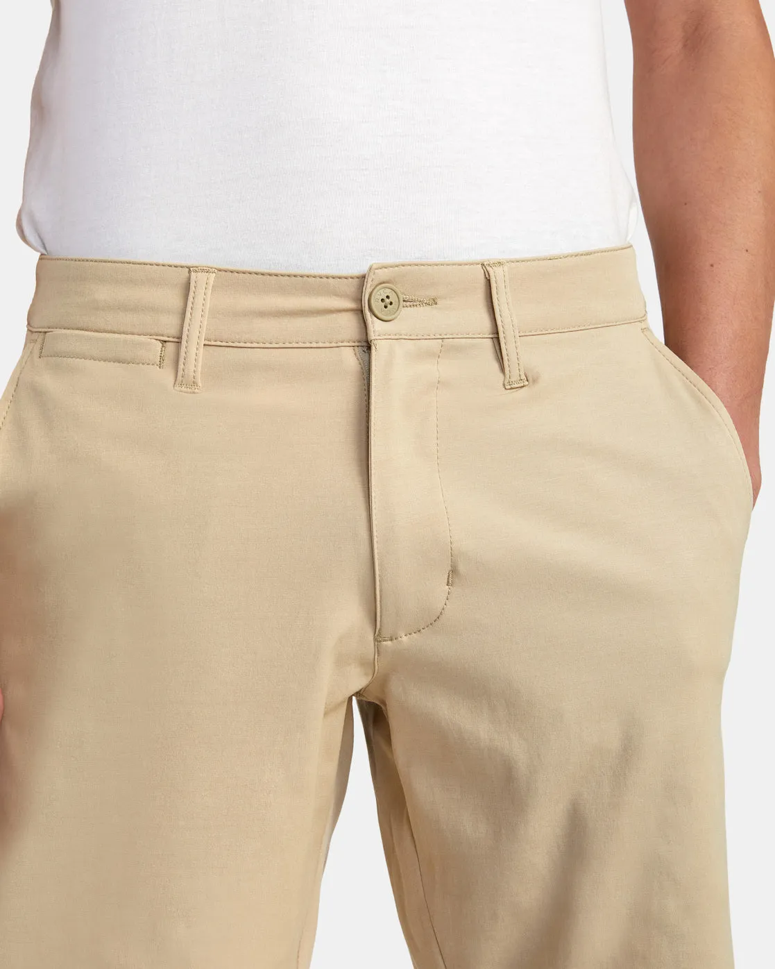 Back In Hybrid Shorts 19" - Khaki