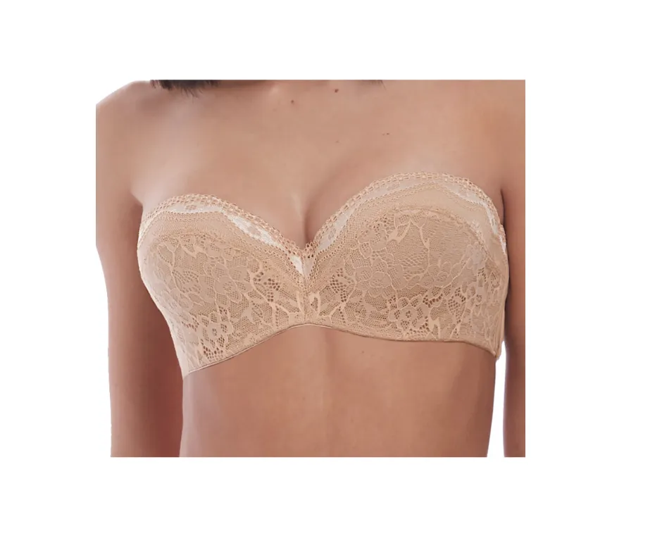 B.Enticing strapless bra