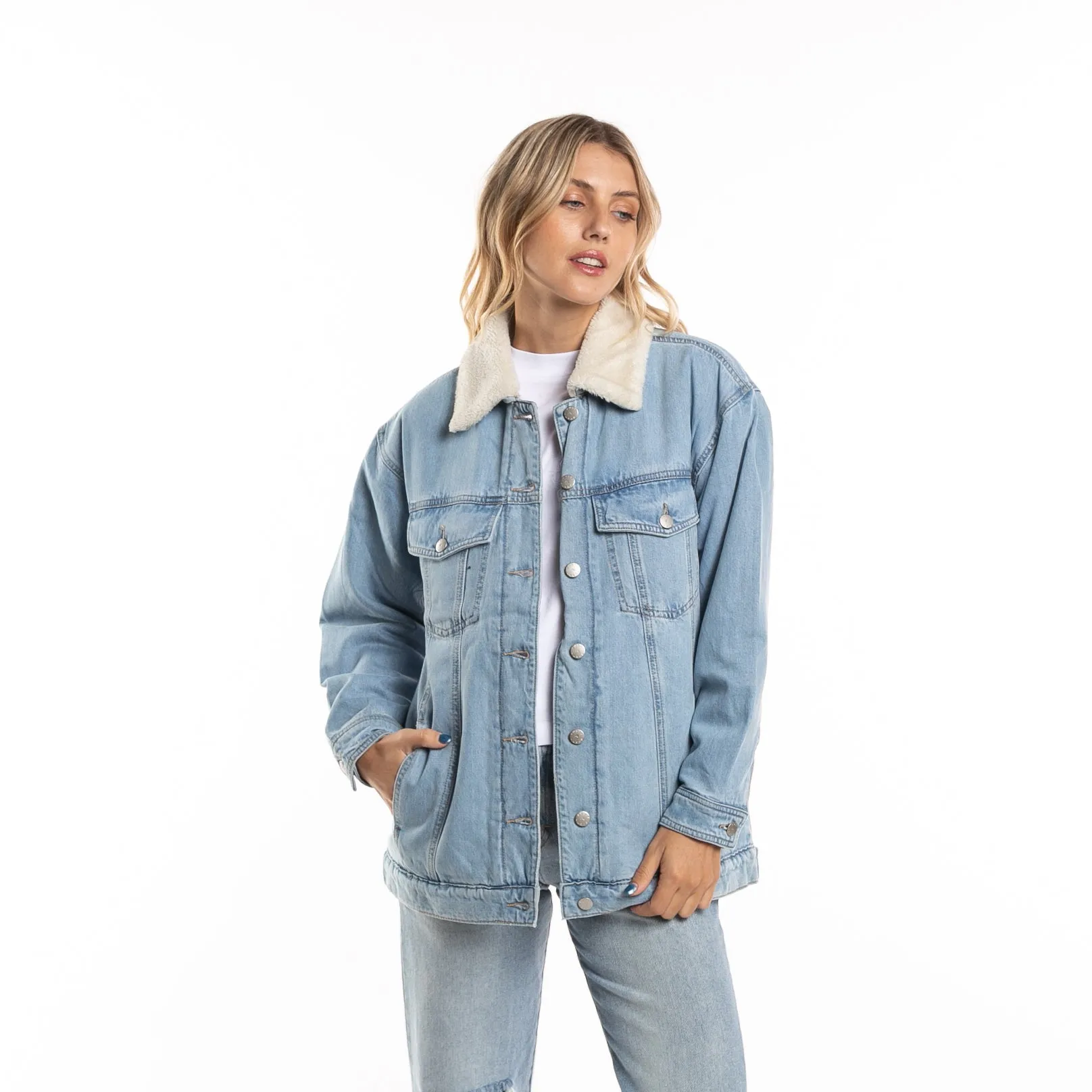 Campera Liviana Rusty Denim Trucker Jacket