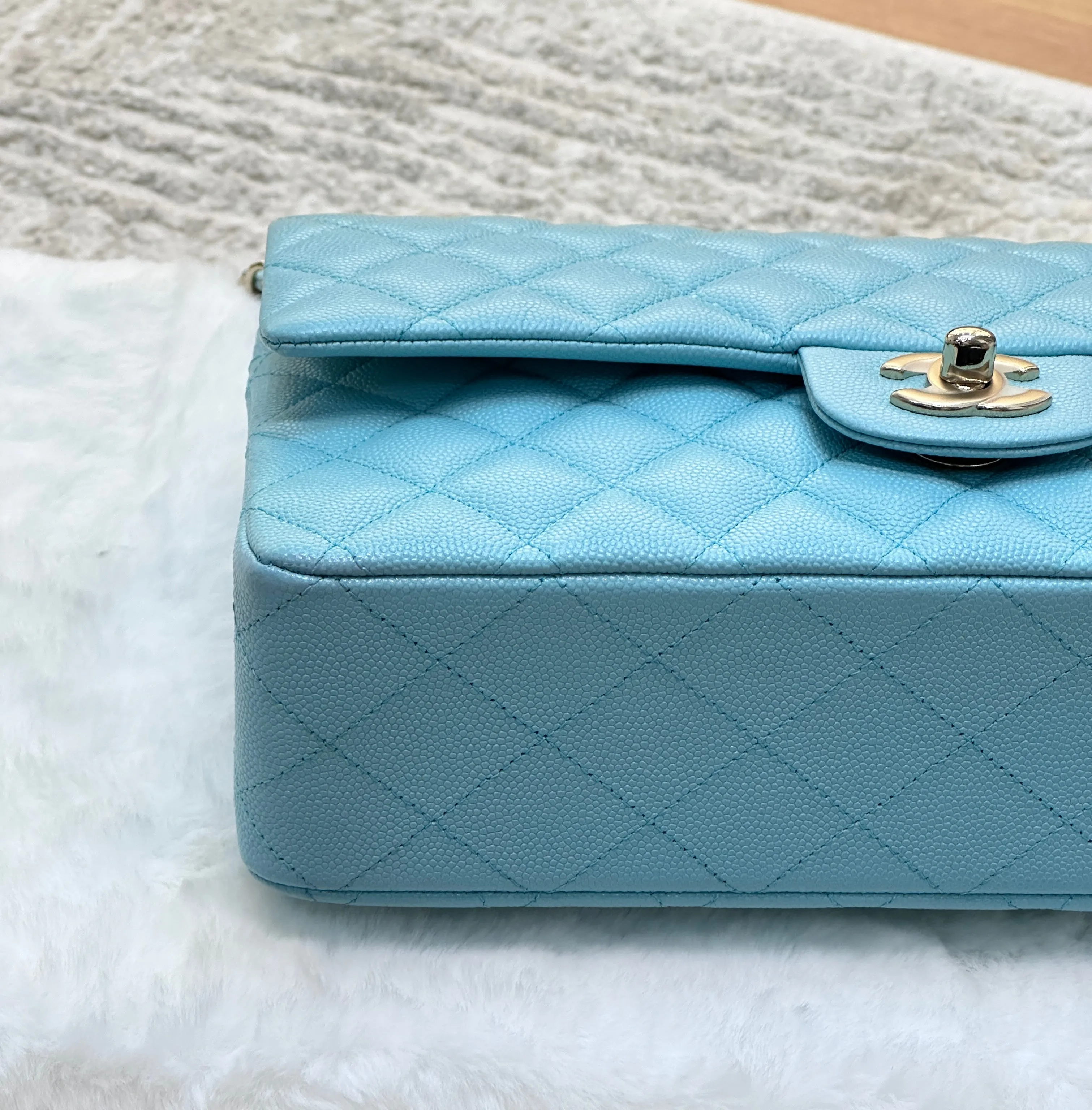 Chanel 19C Tiffany Blue Medium Caviar Classic Flap Bag GHW