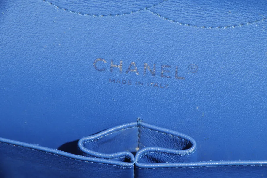 CHANEL CLASSIC DOUBLE FLAP (2247xxxx) JUMBO BLUE CHEVRON CAVIAR LEATHER SILVER HARDWARE, WITH DUST COVER