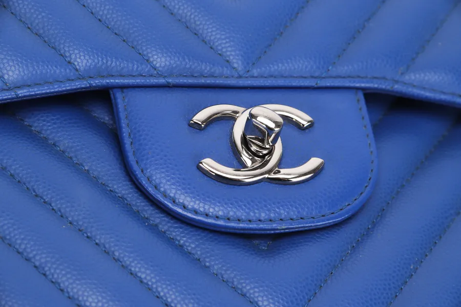 CHANEL CLASSIC DOUBLE FLAP (2247xxxx) JUMBO BLUE CHEVRON CAVIAR LEATHER SILVER HARDWARE, WITH DUST COVER