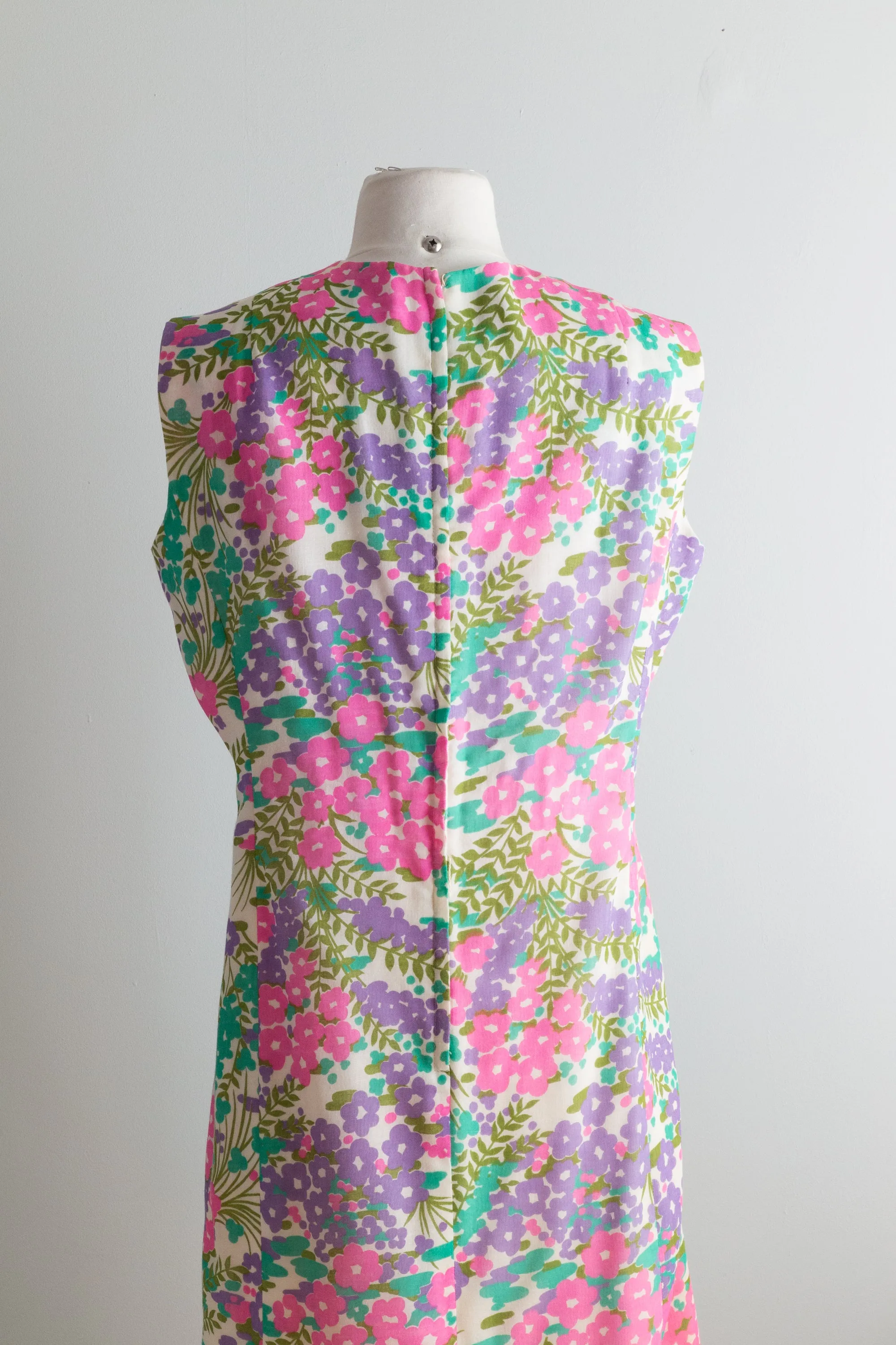 Darling 1960's Floral Print Cotton Shift Dress and Matching Jacket / Waist 28