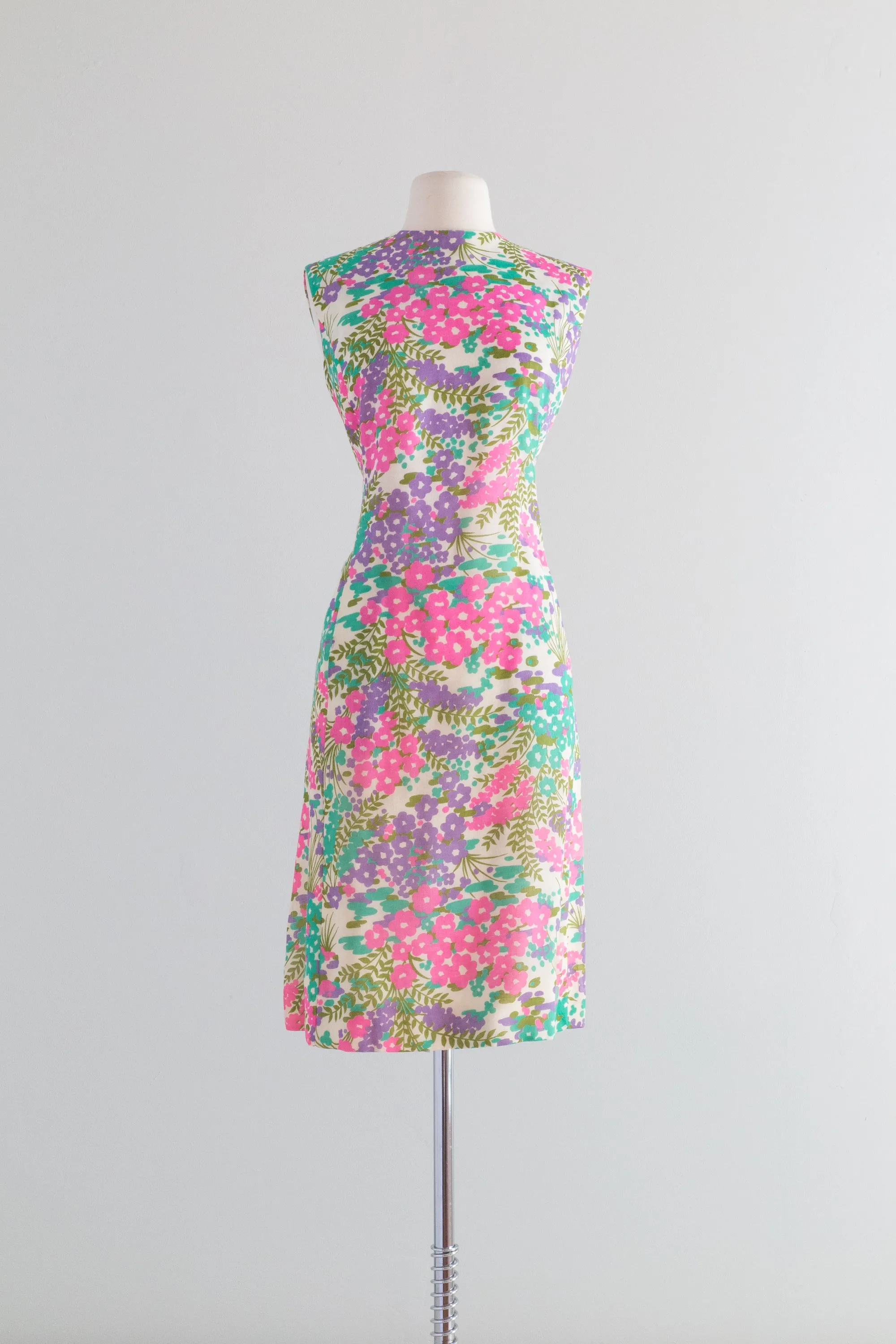 Darling 1960's Floral Print Cotton Shift Dress and Matching Jacket / Waist 28