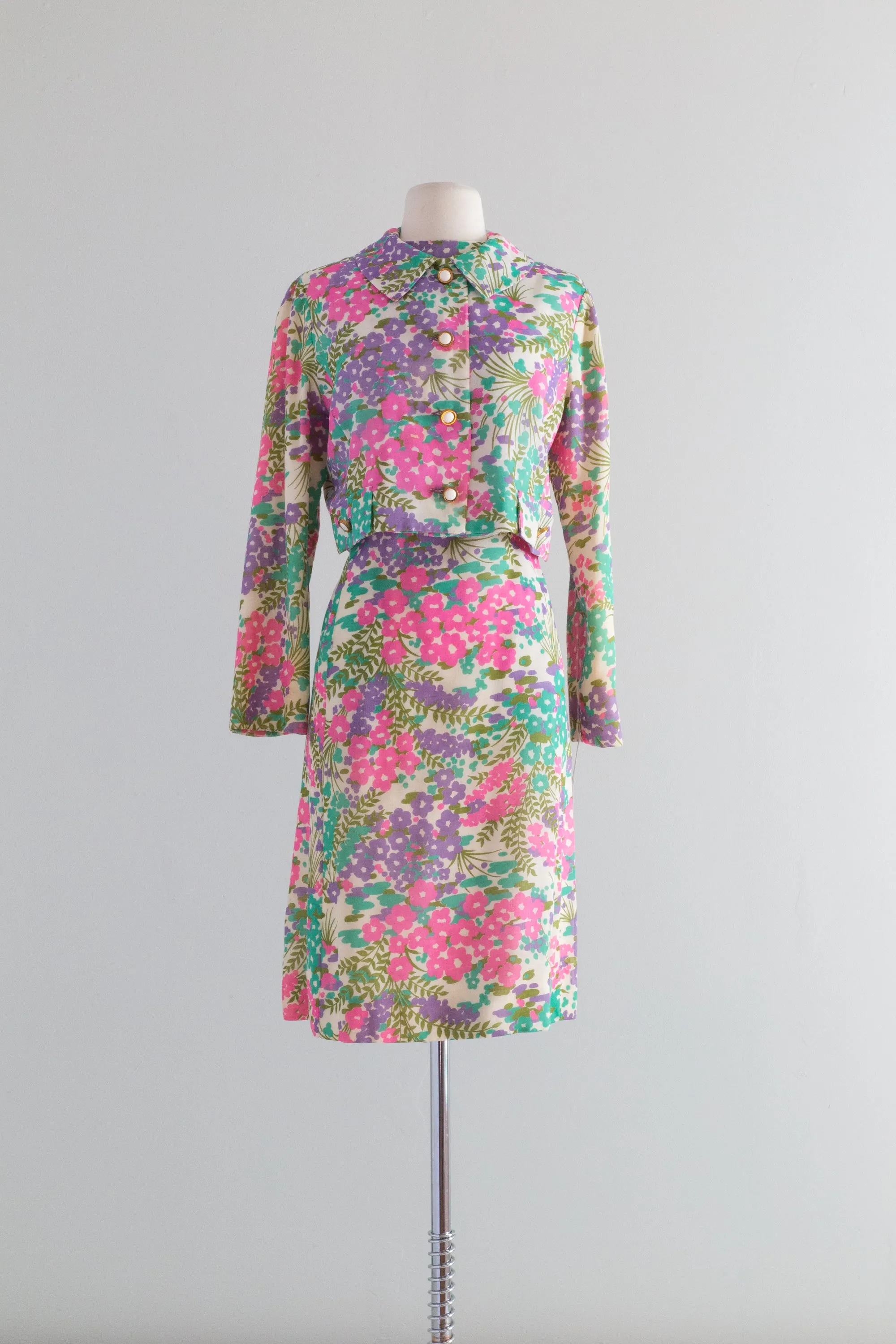 Darling 1960's Floral Print Cotton Shift Dress and Matching Jacket / Waist 28