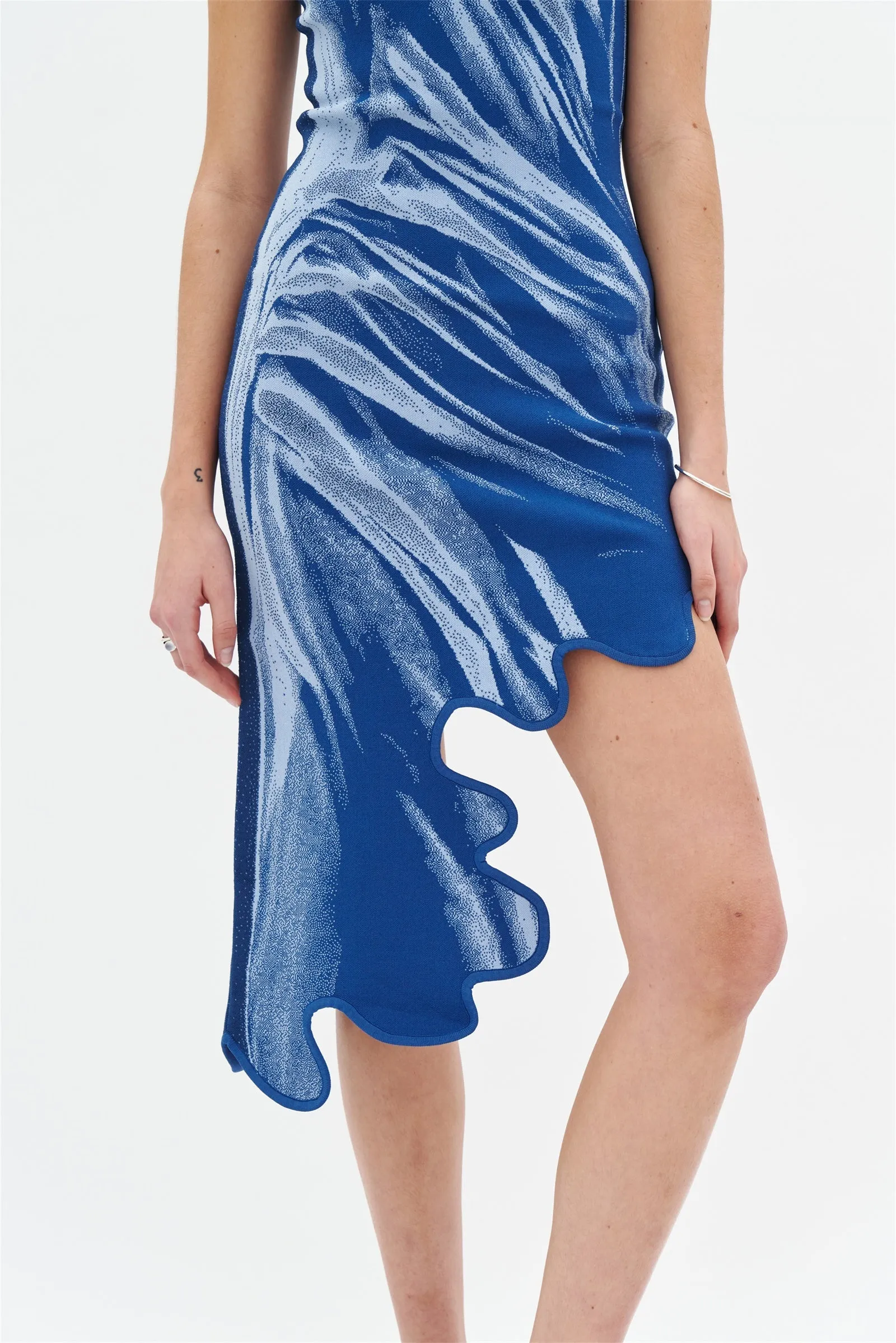 MIA SIGNATURE WAVY DRESS