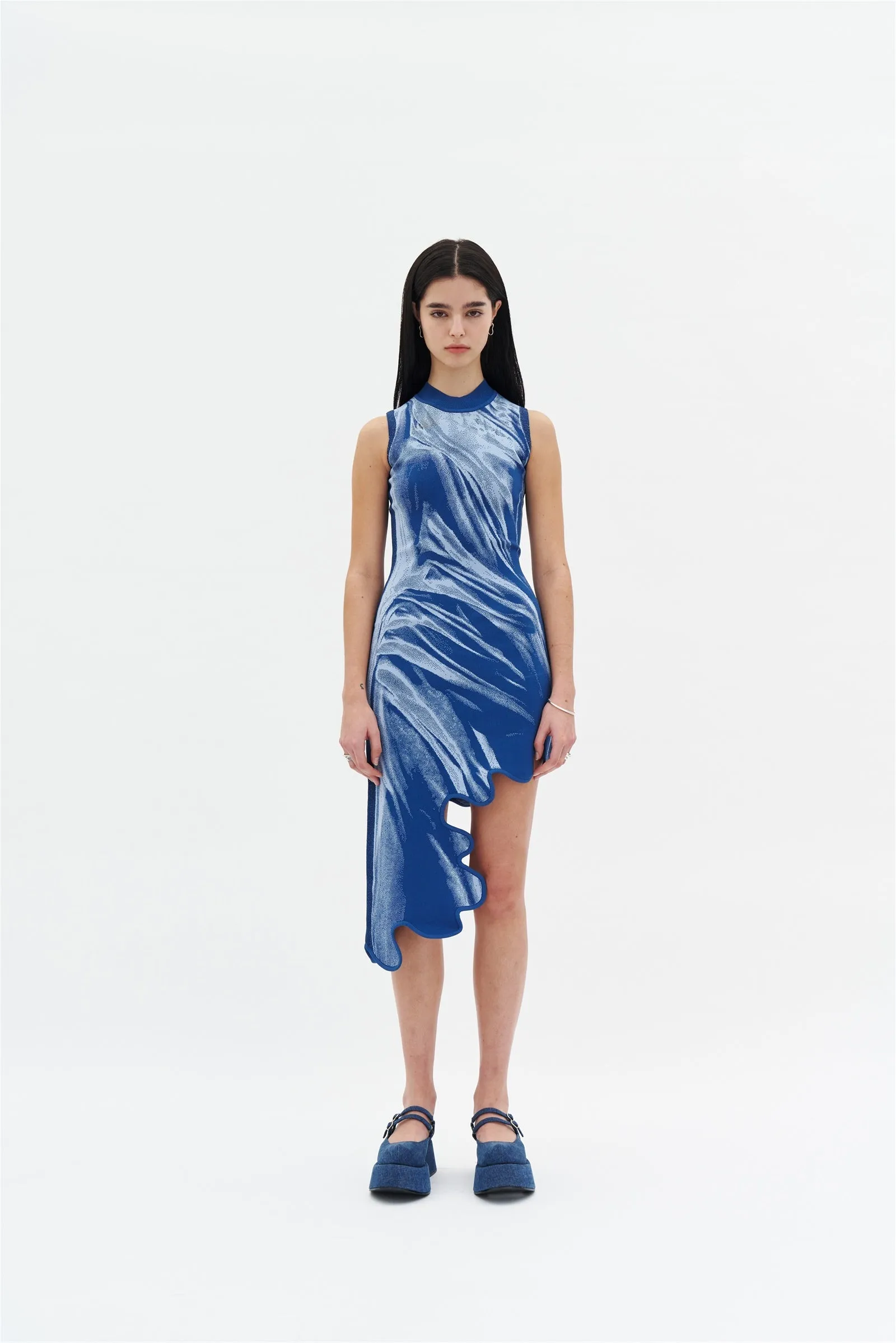 MIA SIGNATURE WAVY DRESS