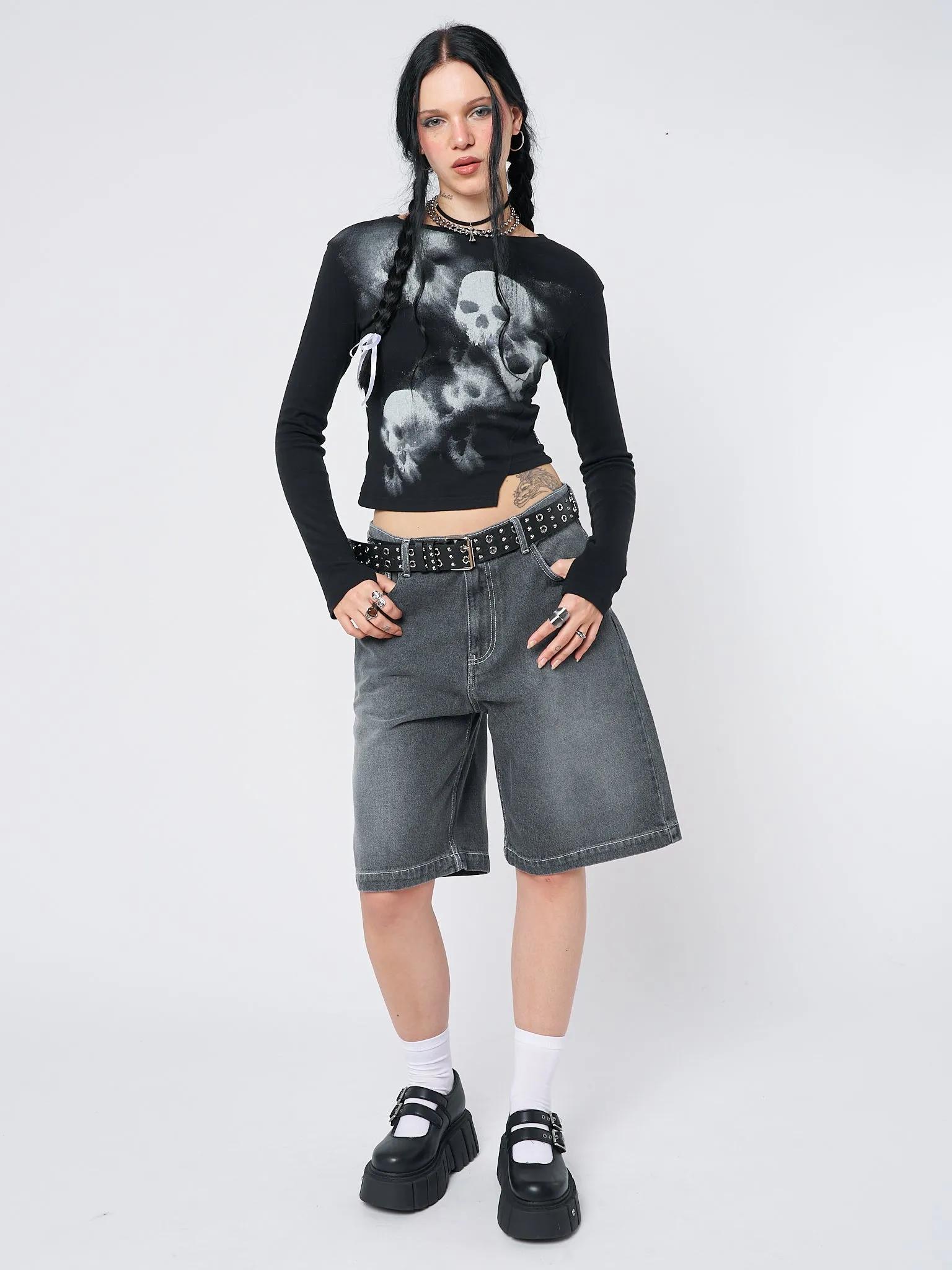 Naida Star Black Jorts