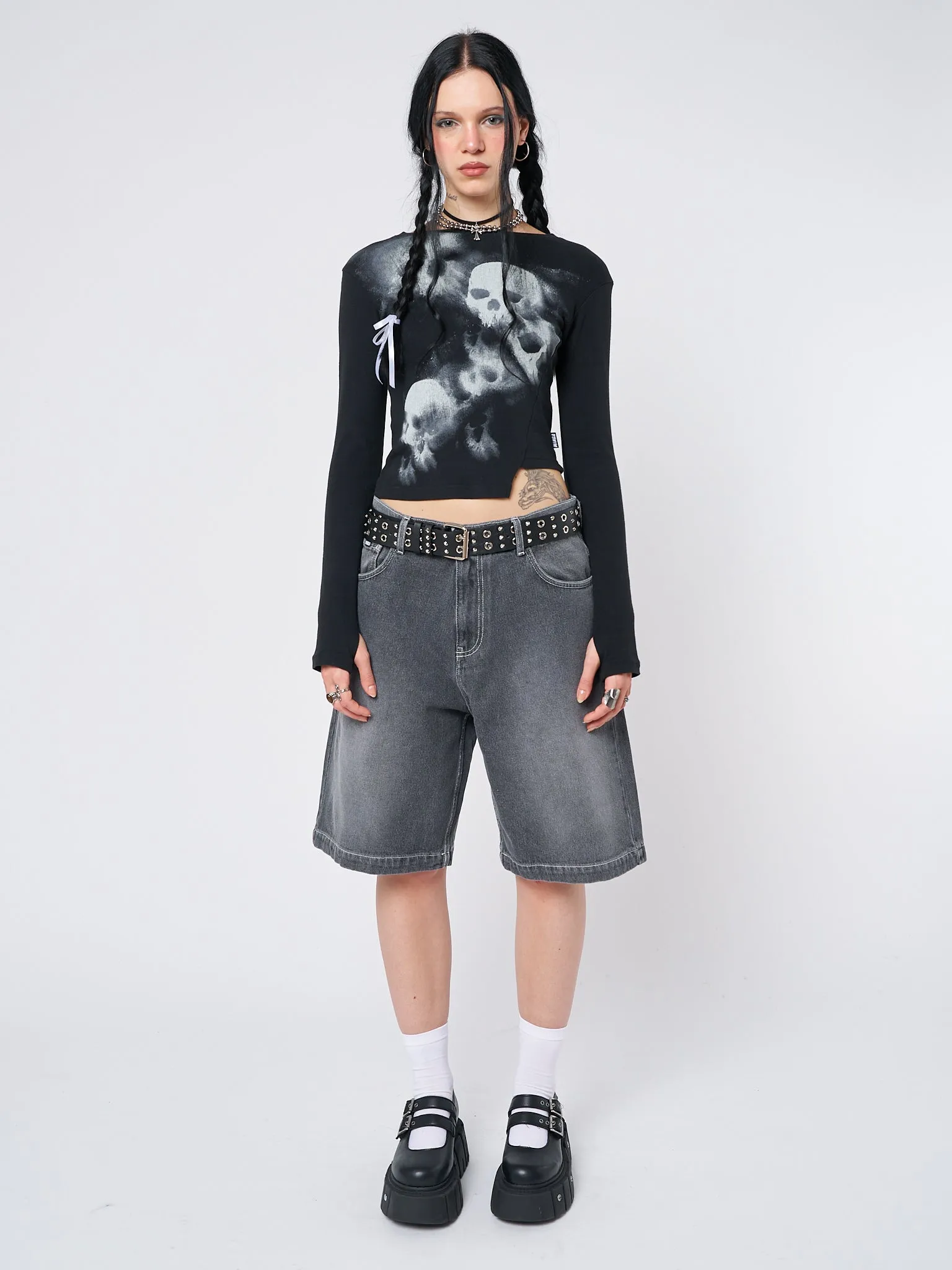 Naida Star Black Jorts