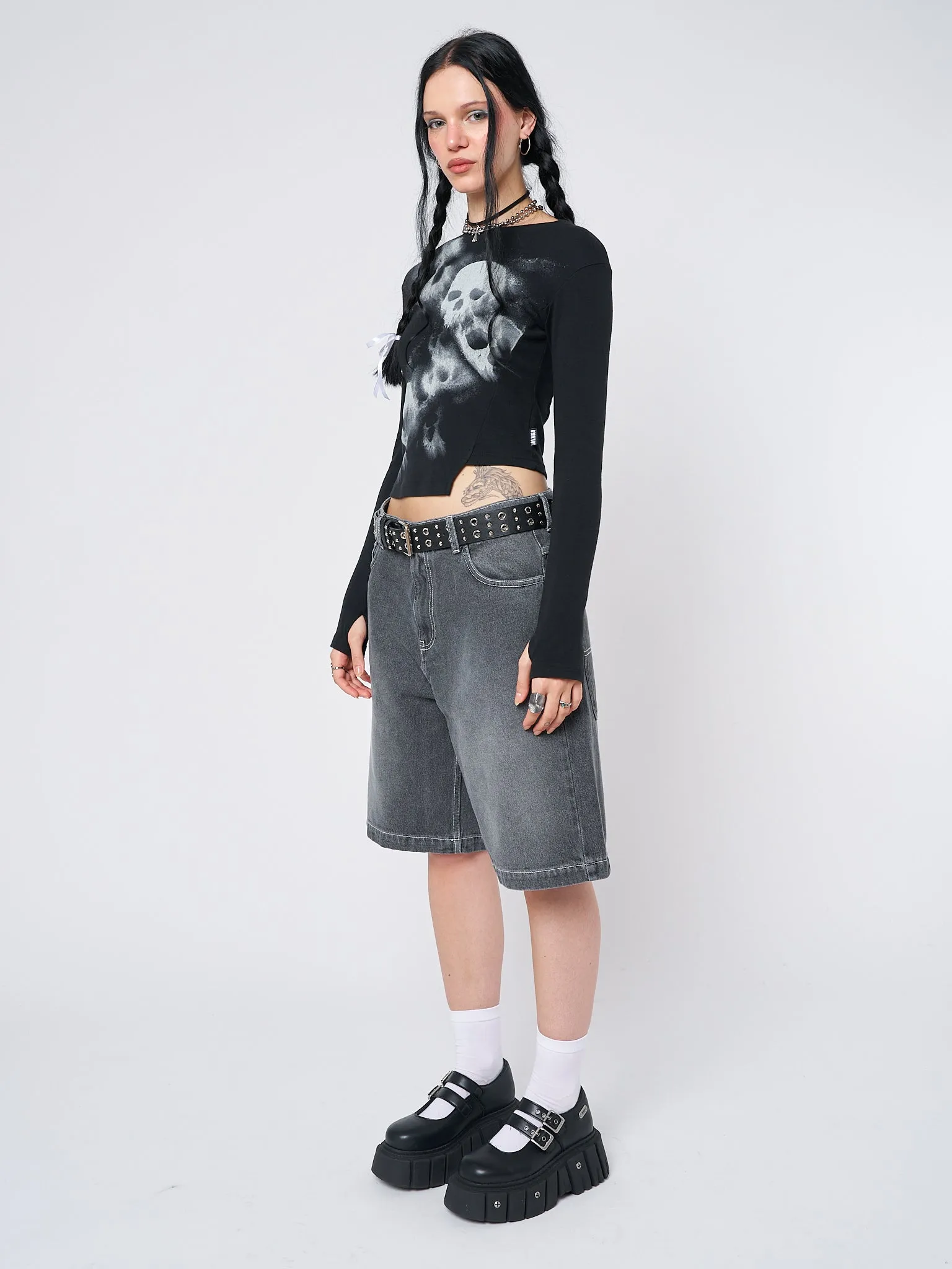 Naida Star Black Jorts