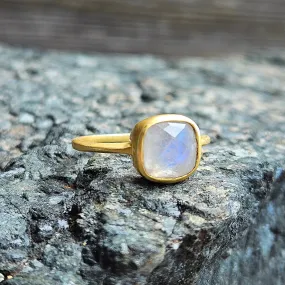 Rainbow Moonstone Mountain Mist Ring