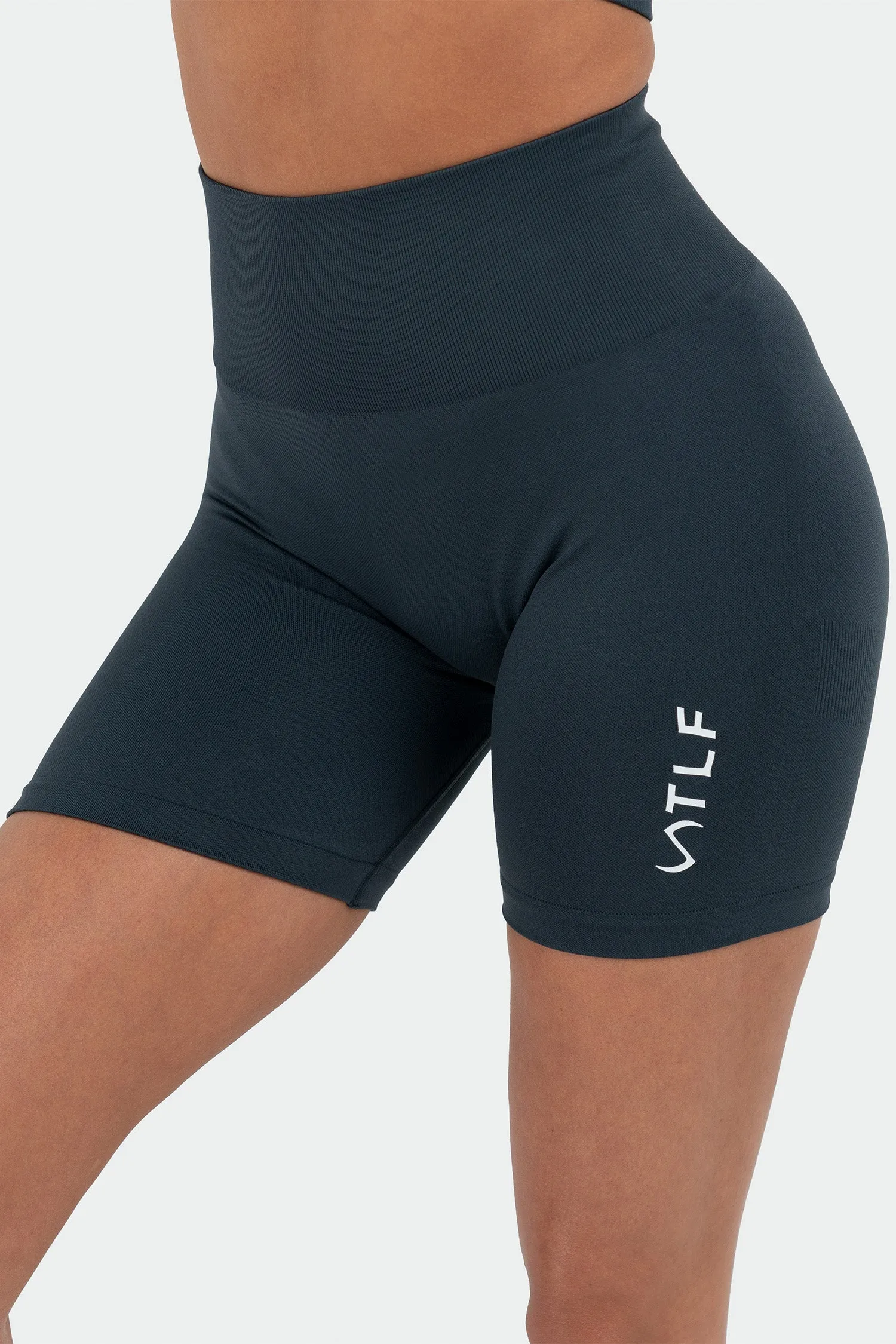 Sculpt Seamless Scrunch Butt Shorts