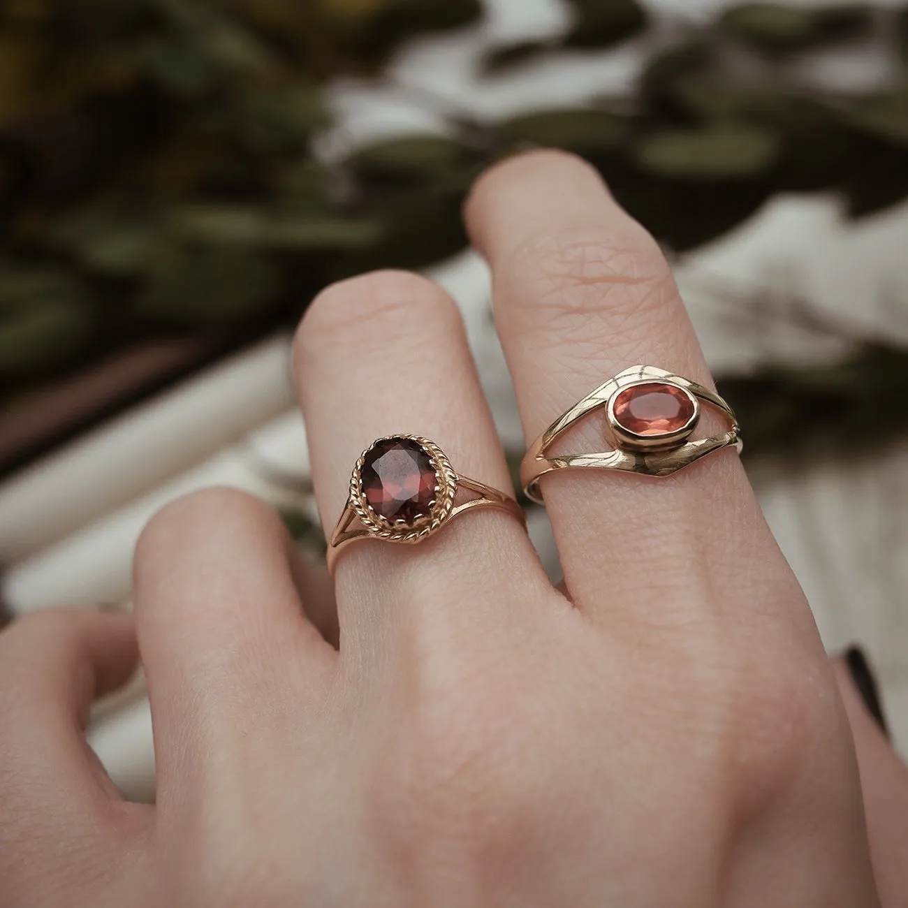 Vintage | Primrose Garnet Ring